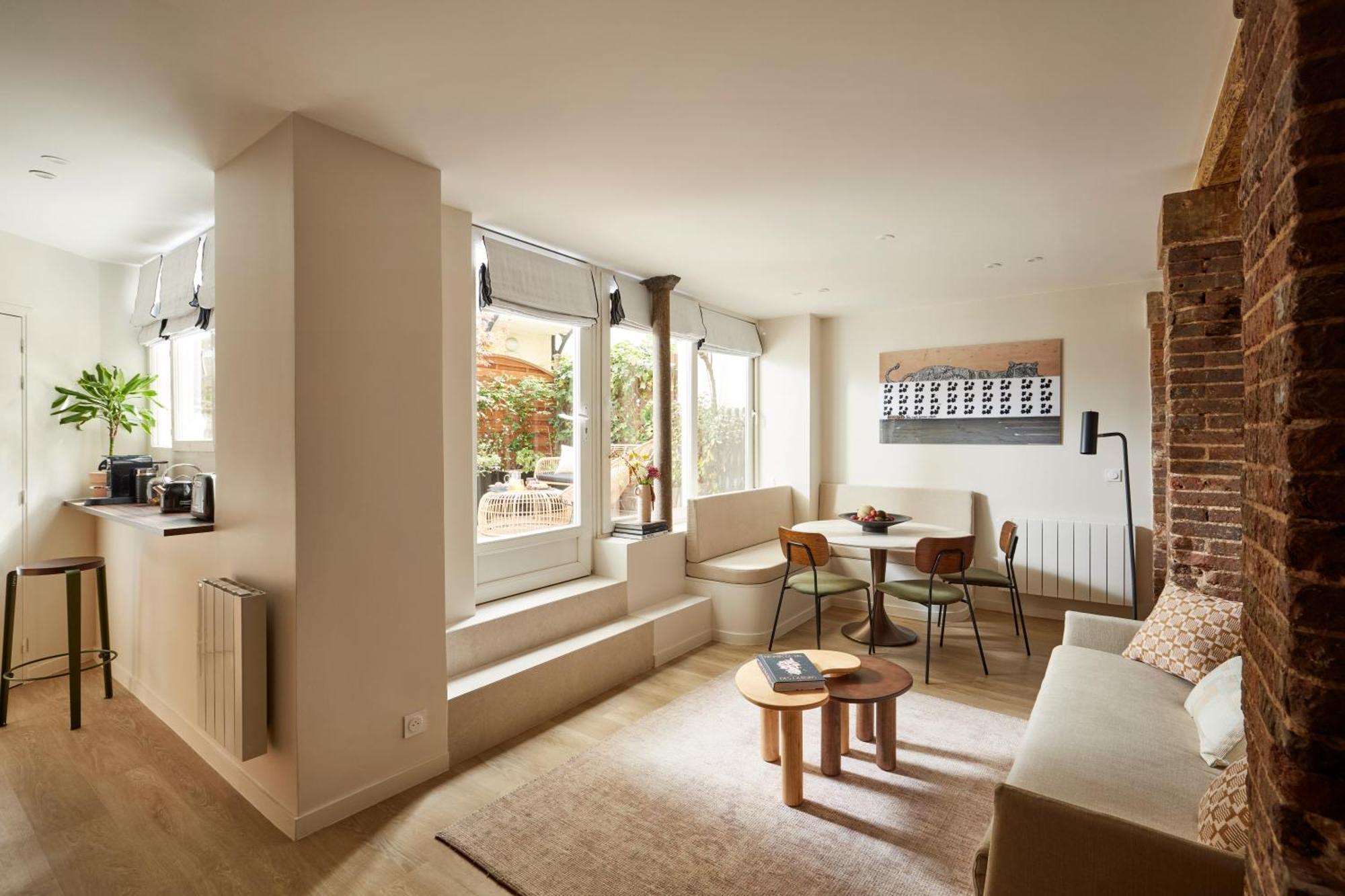 Stylish 2Br & 2Ba With Private Terrace Apartment Paris Ngoại thất bức ảnh