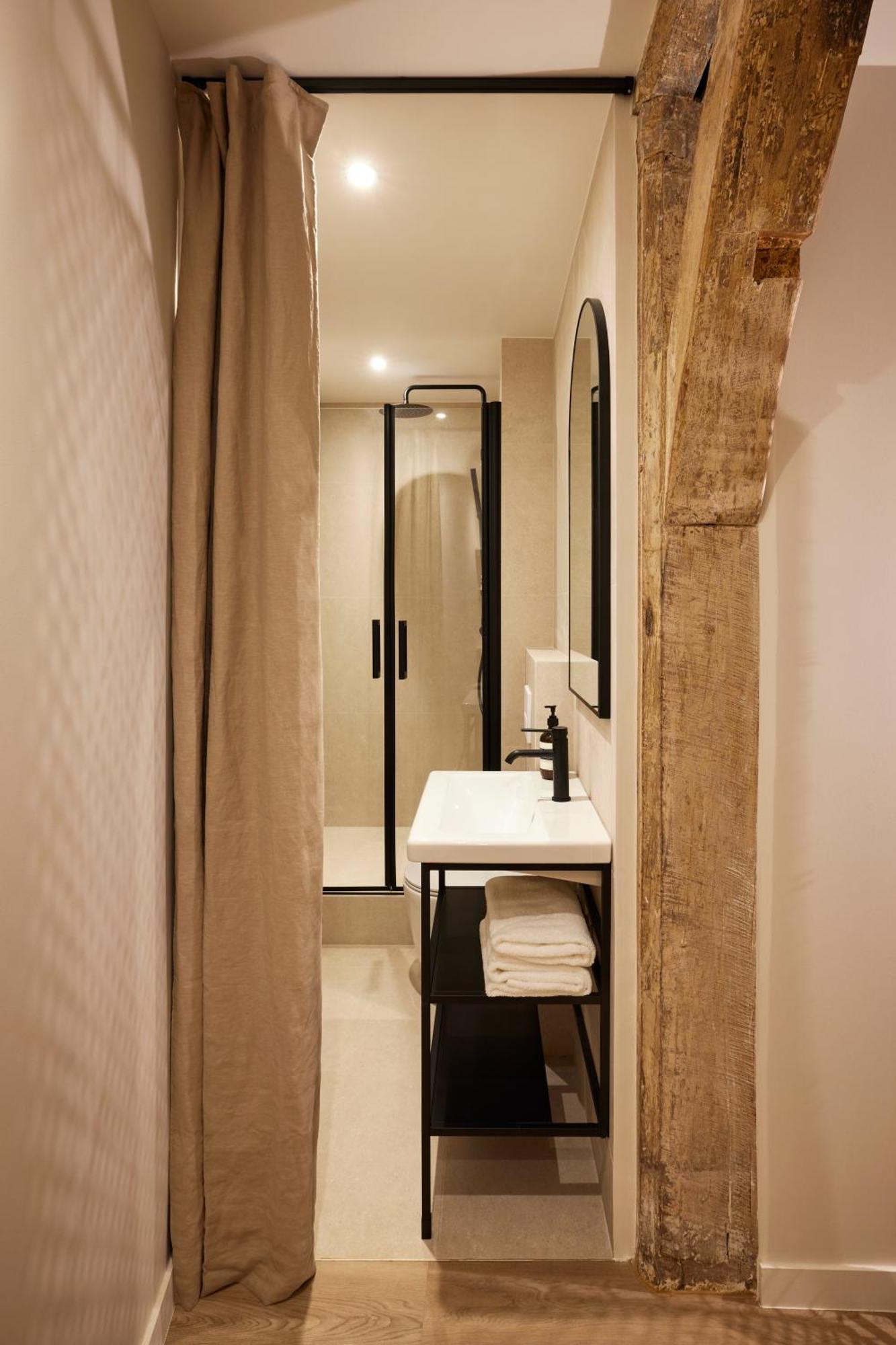 Stylish 2Br & 2Ba With Private Terrace Apartment Paris Ngoại thất bức ảnh